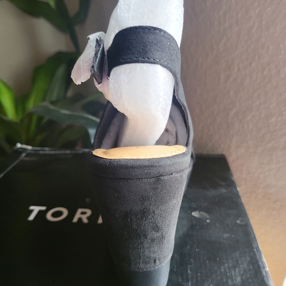 Black Torrid booties size 11 / Suede Leather / Open Toe / Platform Heels / - Picture 4 of 8